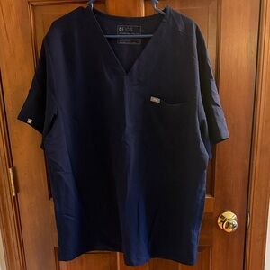 Figs Women’s Navy V-Neck Scrub Top